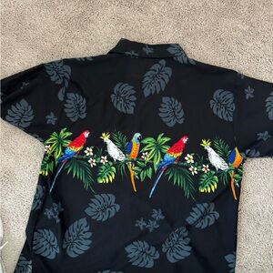 Tropical Parrot Print Black Shirt